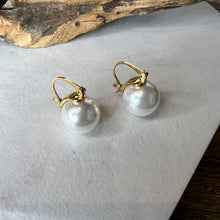 Load image into Gallery viewer, Large Pearl Earrings