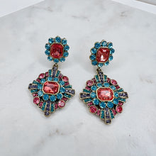 Load image into Gallery viewer, Vintage Statement Earrings