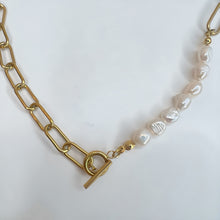 Load image into Gallery viewer, Pearl &amp; Gold Toggle Necklace