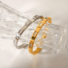 Load image into Gallery viewer, Raised Baguette Cuff
