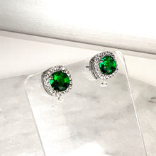 Load image into Gallery viewer, Small Square Green Studs