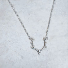 Load image into Gallery viewer, Stag Necklace