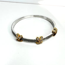 Load image into Gallery viewer, Diamanté Kiss Bangle