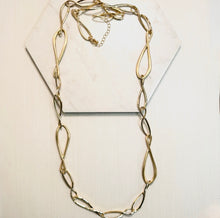 Load image into Gallery viewer, Versatile Long Gold Necklace