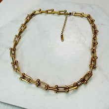 Load image into Gallery viewer, Silver Knot Necklace
