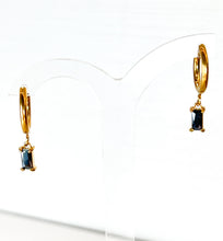 Load image into Gallery viewer, Small Gold Hoops With Crystal Drops