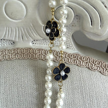 Load image into Gallery viewer, White Pearl Camellia Necklace