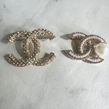 Load image into Gallery viewer, Gold and Pearl CC Brooch