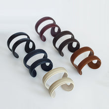 Load image into Gallery viewer, Mouldable Leather Cuff