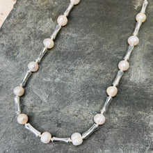 Load image into Gallery viewer, Pearl and Silver Links Necklace