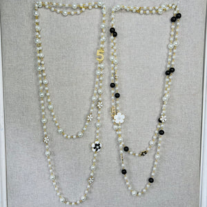 Camelia Necklace with Pearl ‘5’